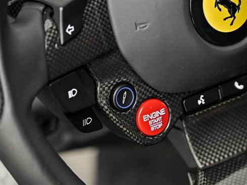 Used 2020 Ferrari 812 Superfast RWD image 33