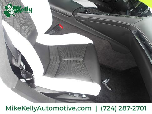Used 2022 Chevrolet Corvette Stingray Premium Cpe w/ Z51 Performance Package RWD image 10