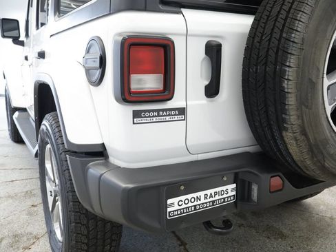 Used 2021 Jeep Wrangler Unlimited Sahara AWD/4WD image 14