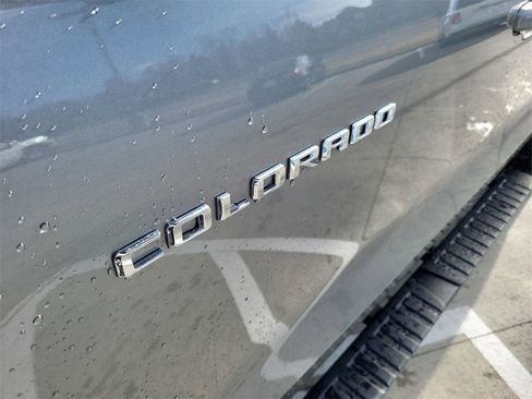 Used 2024 Chevrolet Colorado Z71 w/ Z71 Convenience Package 2 image 37