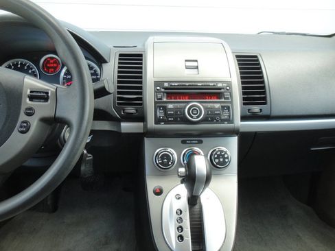 Used 2012 Nissan Sentra 2.0 S FWD image 12