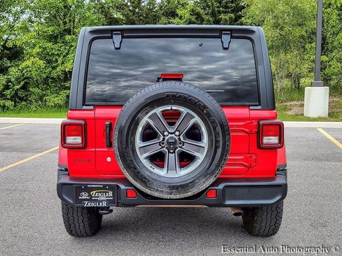 Used 2020 Jeep Wrangler Unlimited Sahara AWD/4WD image 5