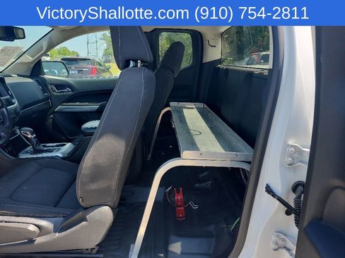 Used 2022 Chevrolet Colorado LT w/ Fleet Safety Package RWD image 17