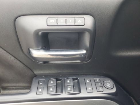 Used 2018 Chevrolet Silverado 1500 LTZ Z71 w/ Redline Edition image 13