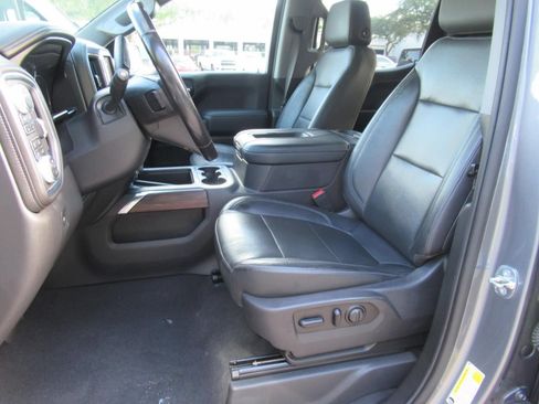 Used 2020 GMC Sierra 1500 SLT w/ SLT Premium Plus Package AWD/4WD image 18