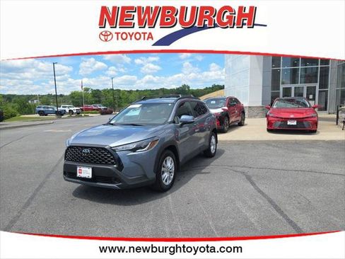 Certified 2023 Toyota Corolla Cross LE AWD/4WD image 1