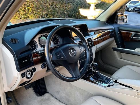 Used 2012 Mercedes-Benz GLK 350 2WD image 17