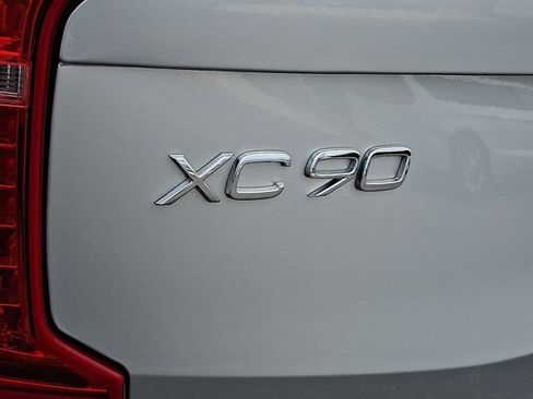 Used 2020 Volvo XC90 T5 Momentum AWD/4WD image 6