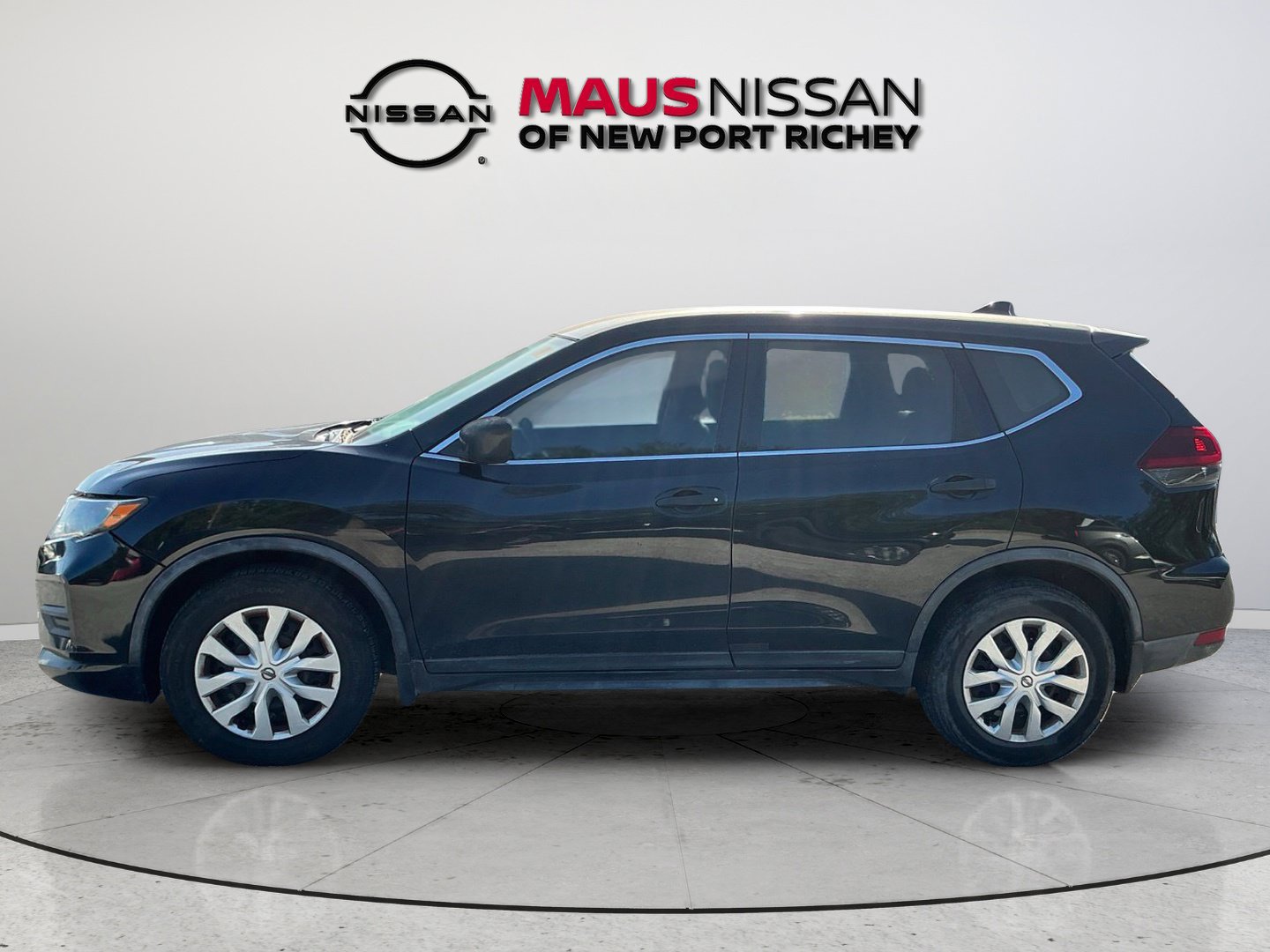 Used 2018 Nissan Rogue S FWD image 5