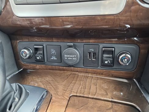 Used 2018 INFINITI QX80 4WD w/ Deluxe Technology Package image 24