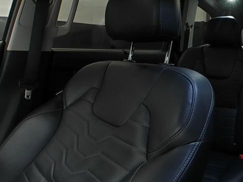 Used 2022 Kia Telluride SX w/ SX Prestige Package AWD/4WD image 9