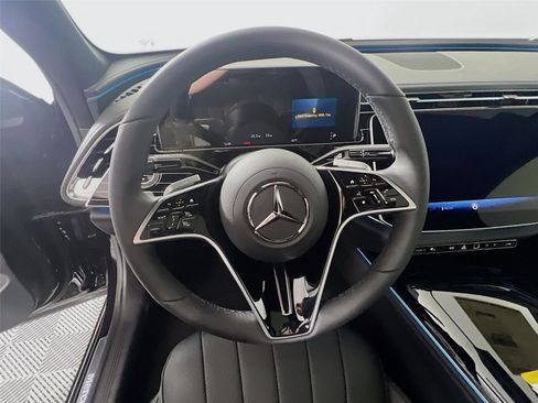 New 2026 Mercedes-Benz E 450 4MATIC Sedan image 10