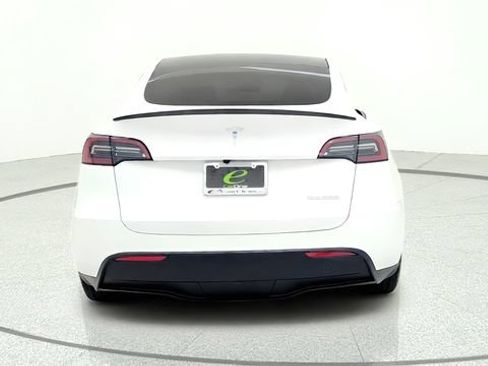 Used 2024 Tesla Model Y Performance AWD/4WD image 7