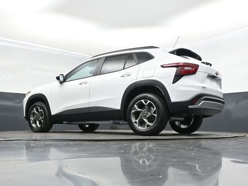 New 2026 Chevrolet Trax LT image 40