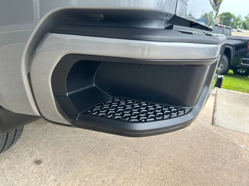 Used 2024 GMC Sierra 1500 Elevation RWD image 11