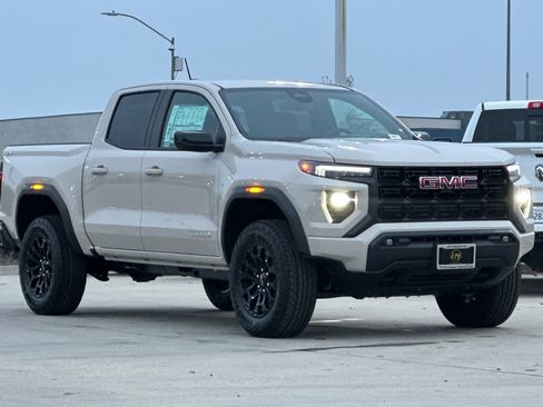 New 2026 GMC Canyon Elevation w/ Convenience Package image 9