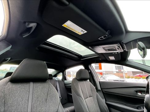 Used 2023 Honda Accord Sport image 13