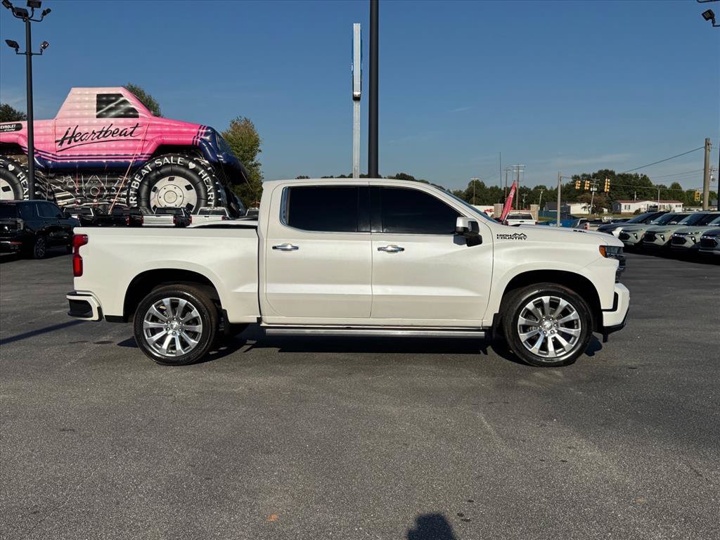 Used 2022 Chevrolet Silverado 1500 High Country w/ LPO, Dark Essentials Package AWD/4WD image 2