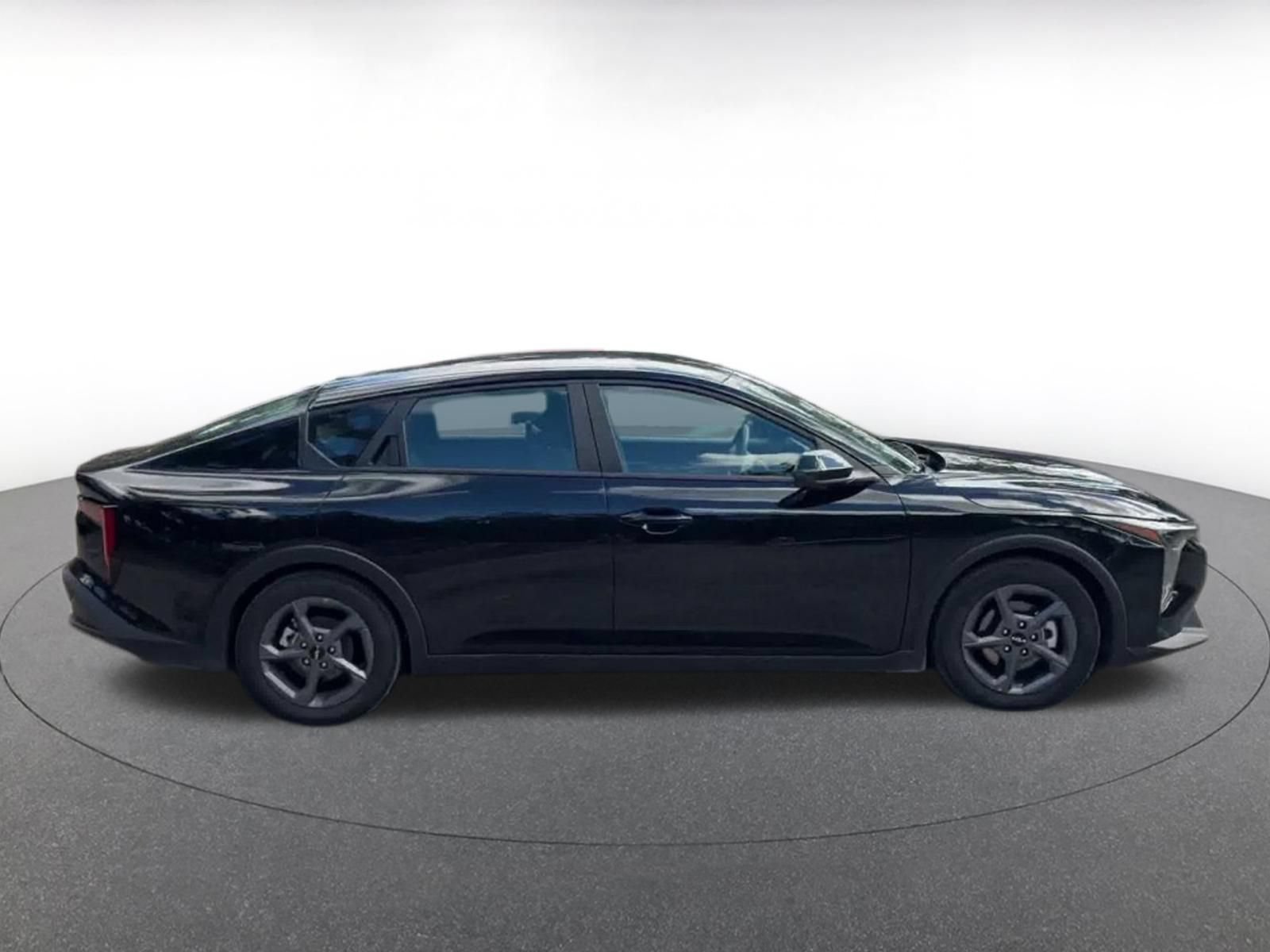 Used 2026 Kia K4 FWD image 15
