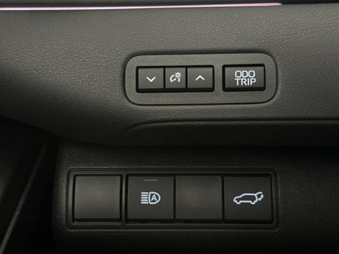 New 2026 Toyota C-HR AWD/4WD image 31