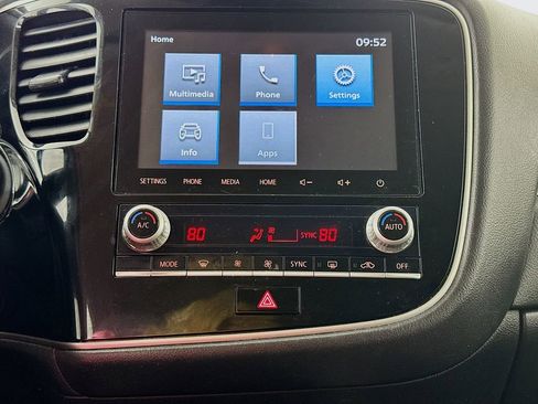 Used 2020 Mitsubishi Outlander SEL image 15