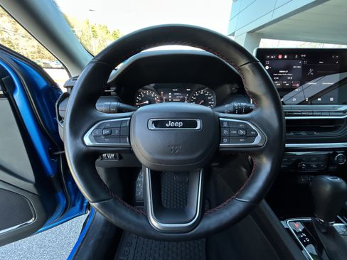 Certified 2022 Jeep Compass Trailhawk w/ Trailhawk Convenience Group AWD/4WD image 28