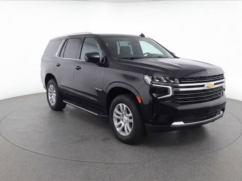 Used 2023 Chevrolet Tahoe LT RWD image 2