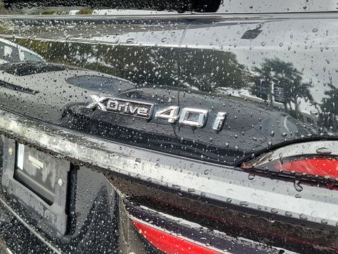 Certified 2024 BMW X7 xDrive40i w/ M Sport Package image 5