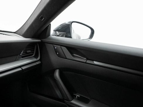 Used 2026 Porsche 911 GT3 RWD image 29