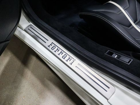 Used 2017 Ferrari 488 Spider RWD image 67