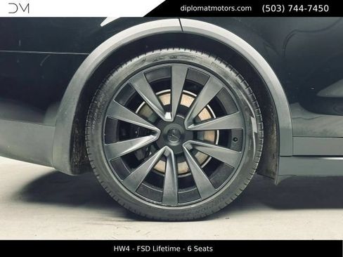 Used 2024 Tesla Model X AWD/4WD image 42