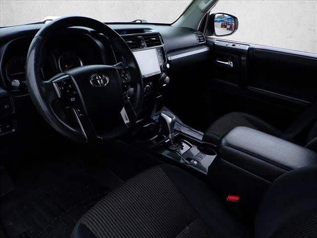 Used 2022 Toyota 4Runner TRD Off-Road AWD/4WD image 11