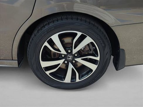 Used 2019 Honda Odyssey Elite image 9