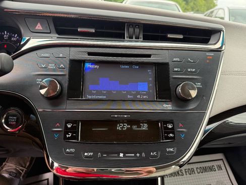 Used 2013 Toyota Avalon XLE Touring FWD image 21