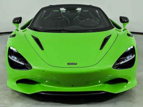 Used 2024 McLaren 750S Spider RWD image 6