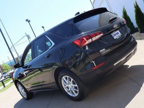 Used 2023 Chevrolet Equinox LT AWD/4WD image 4