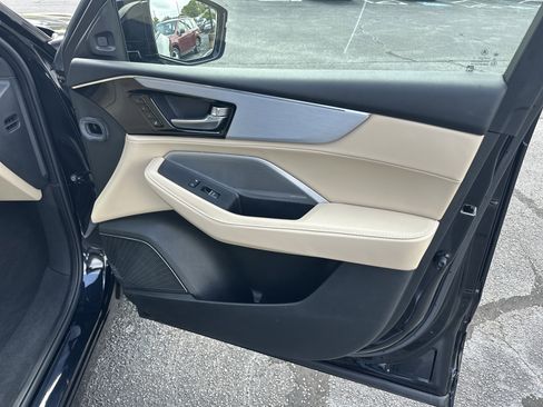 Certified 2025 Acura MDX FWD w/ Technology Package image 16
