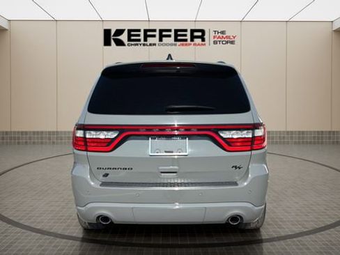 Certified 2023 Dodge Durango R/T w/ Blacktop Package AWD/4WD image 4
