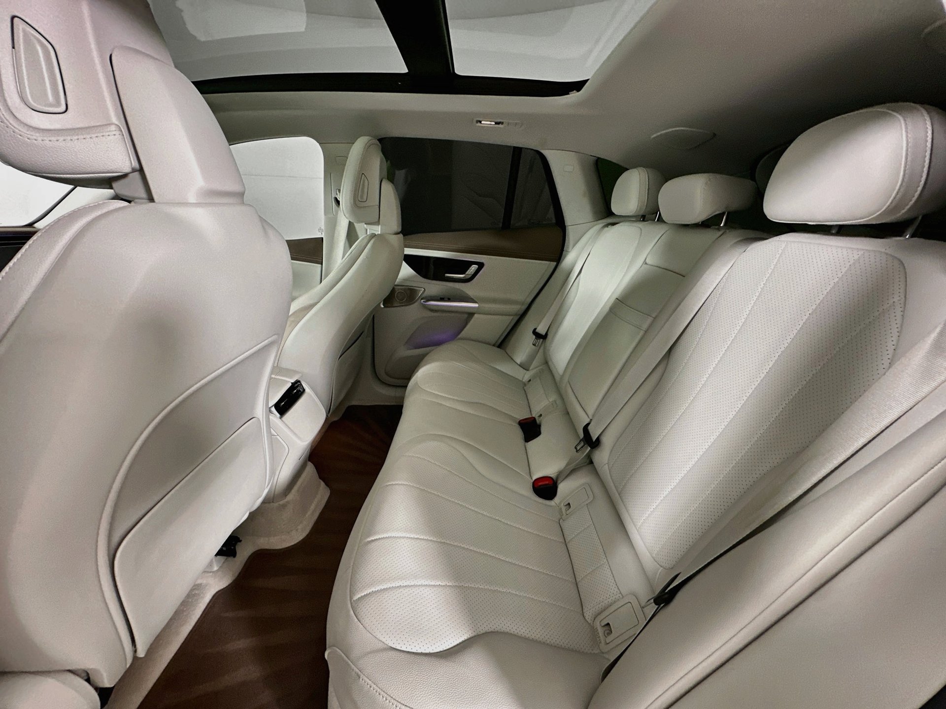 Certified 2023 Mercedes-Benz EQE 350+ SUV image 27