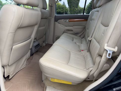 Used 2007 Lexus GX 470 w/ Preferred Accessory Pkg AWD/4WD image 18