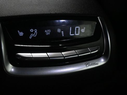 Used 2023 Cadillac XT6 Premium Luxury w/ Technology Package FWD image 18