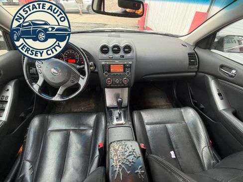 Used 2011 Nissan Altima 2.5 SL w/ 2.5SL Pkg FWD image 4