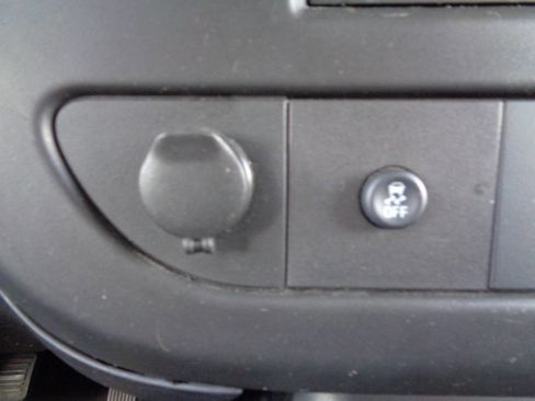 Used 2018 Chevrolet Express 3500 LS image 54