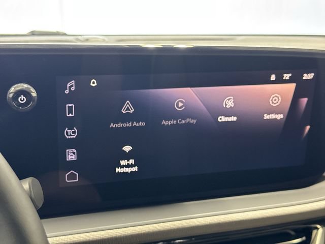 Certified 2025 Buick Envista Sport Touring FWD image 18
