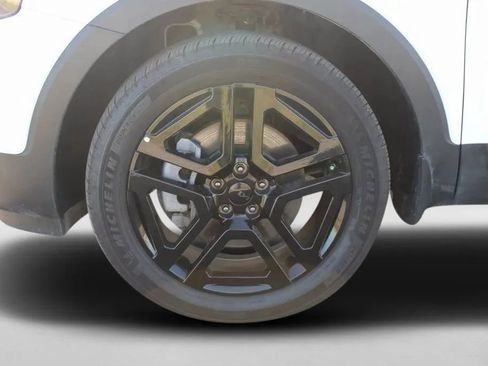 Used 2025 Kia Telluride SX X-Line AWD/4WD image 44