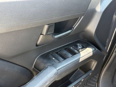 Used 2025 Toyota Tacoma SR5 AWD/4WD image 6