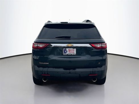 Used 2020 Chevrolet Traverse LT image 6