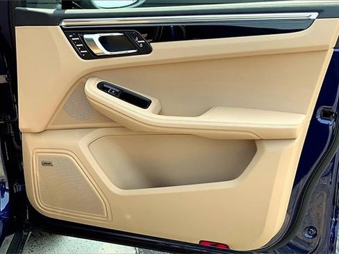 New 2025 Porsche Macan Turbo image 29