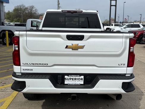 Used 2022 Chevrolet Silverado 3500 LTZ w/ Z71 Chrome Sport Edition image 4