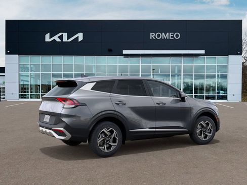 New 2025 Kia Sportage LX image 7
